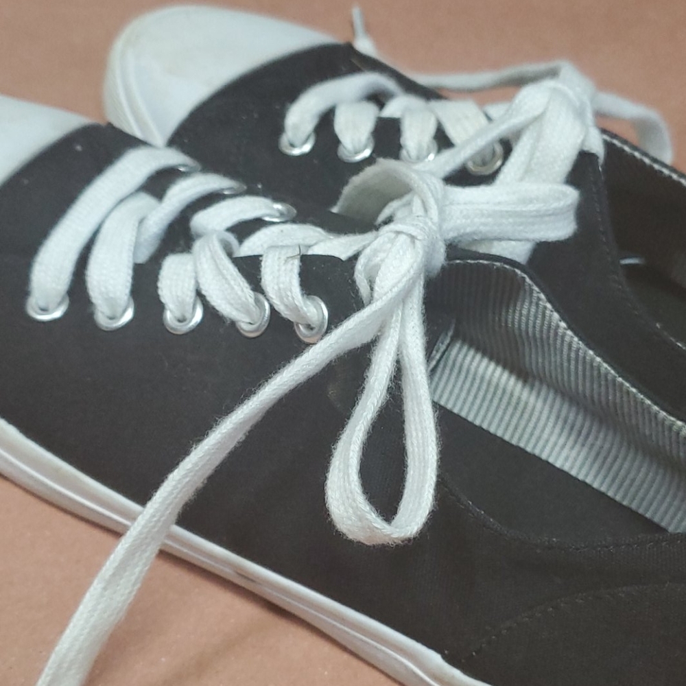 Convers like shoes